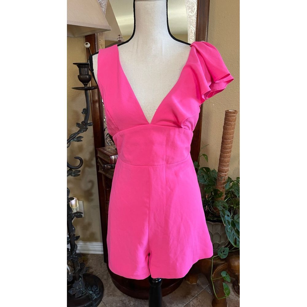 Do+Be women's hot‎ pink ruffle sleeve romper size medium